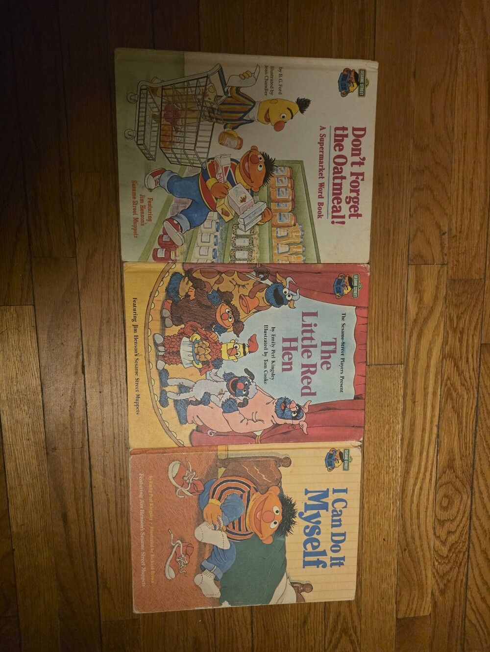 Lot X3 Sesame Sreeet books: Little Red Hen, Don't Forget Oatmeal & I Can Do It